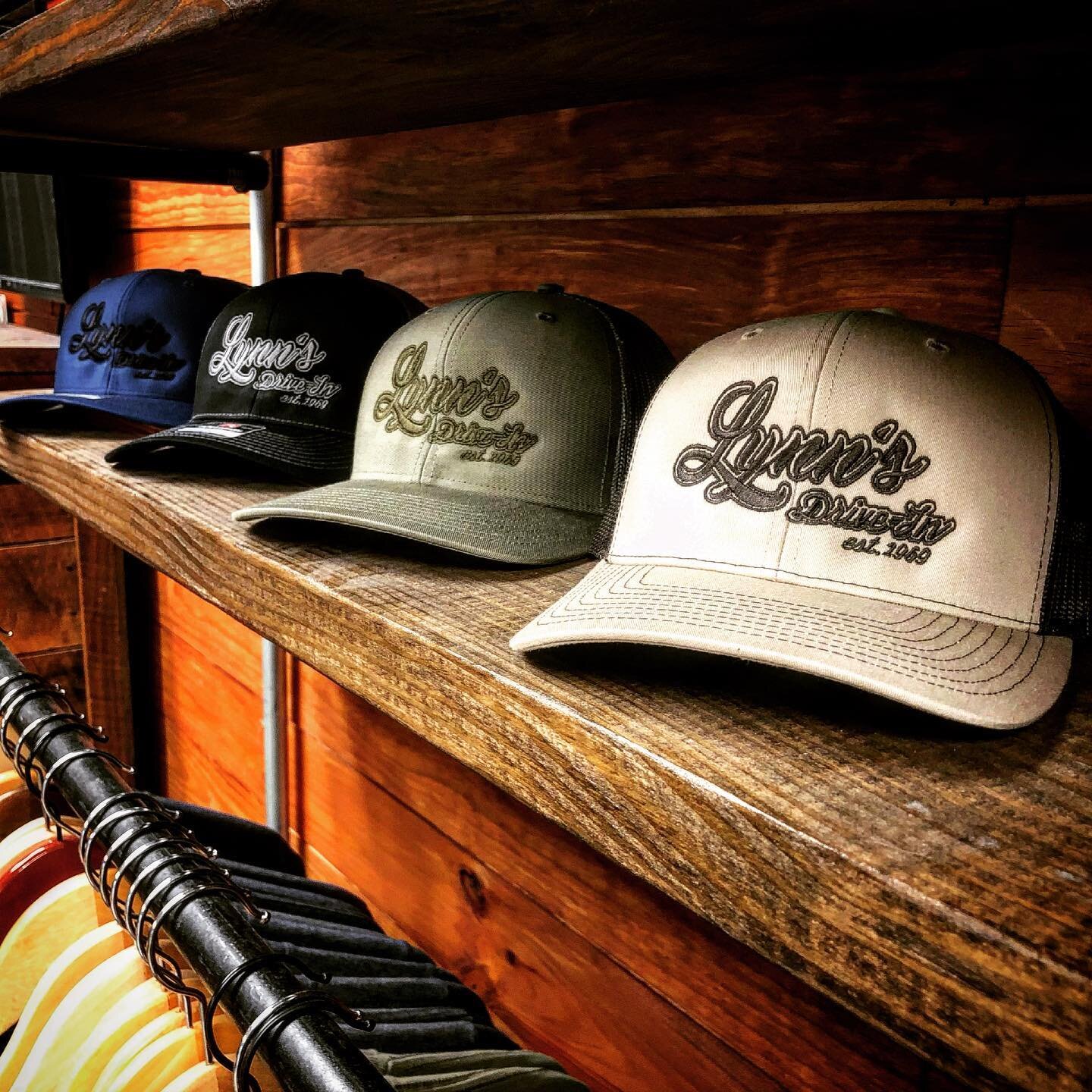 These hats came out 🔥 
If you need embroidery done we can do it my friend! Call us/ message us/ messenger bird, etc we gotya!
