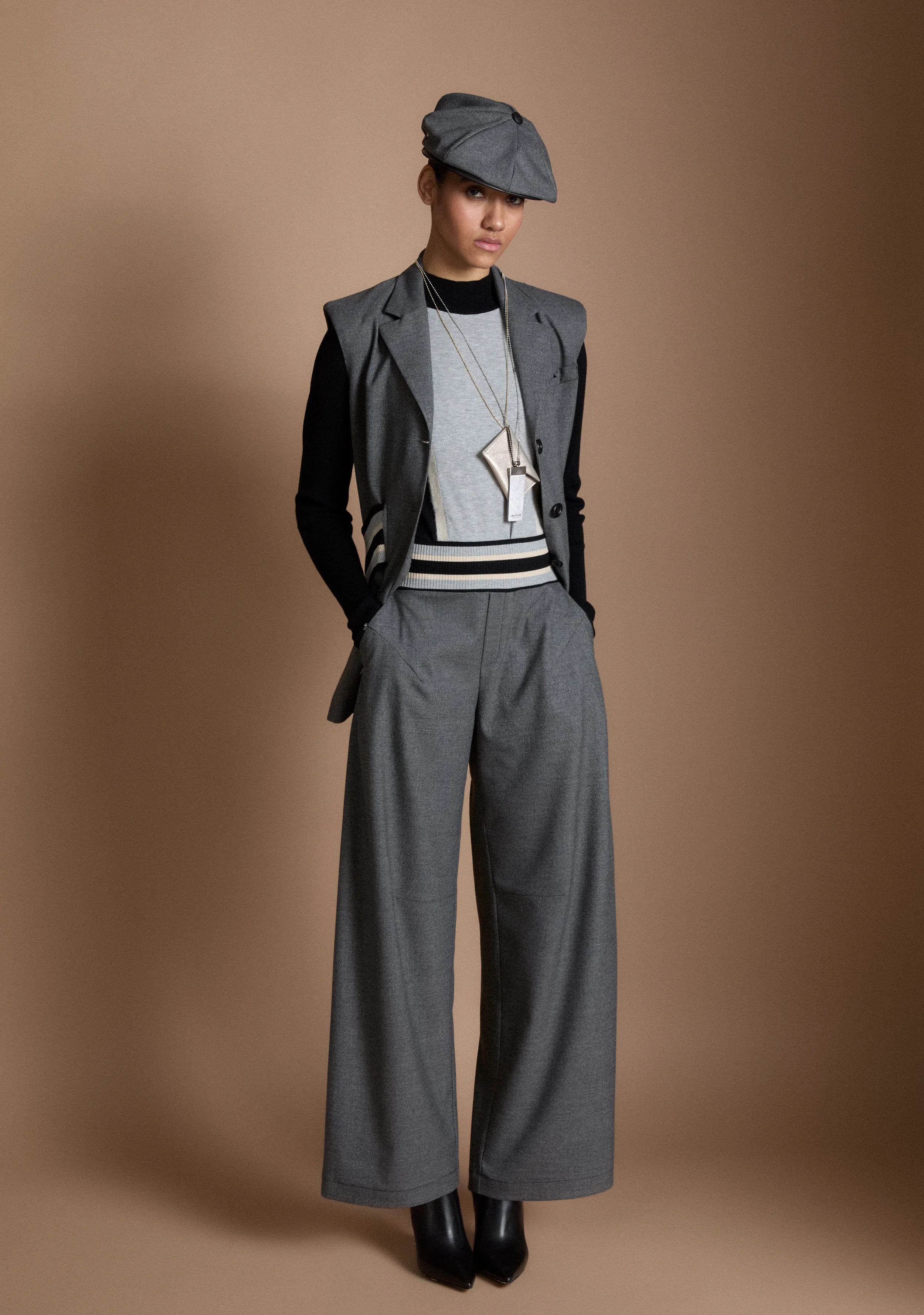 OBLIQUE foto lookbook alta da Pagina_101.webp