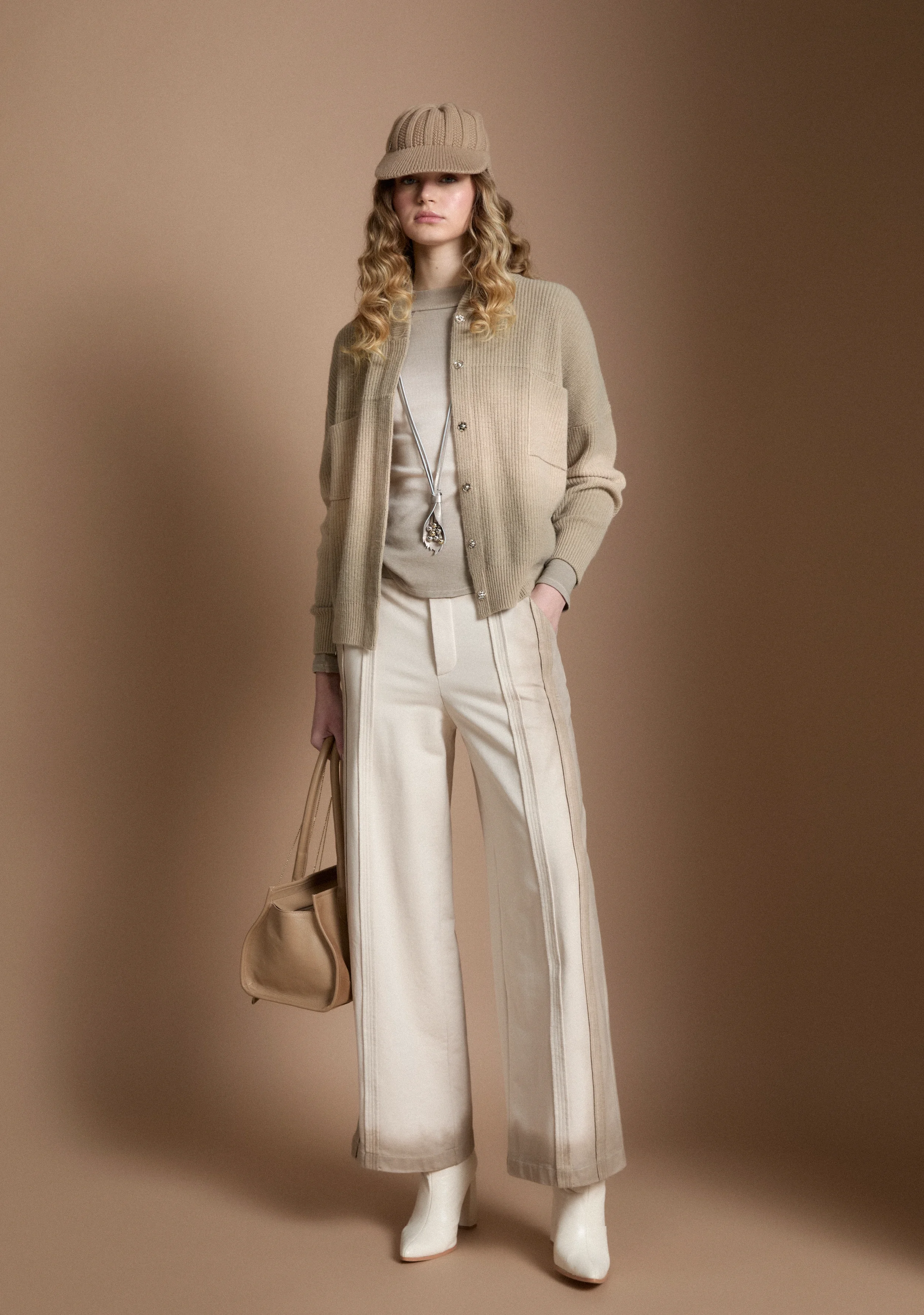 OBLIQUE foto lookbook alta da Pagina_060.webp