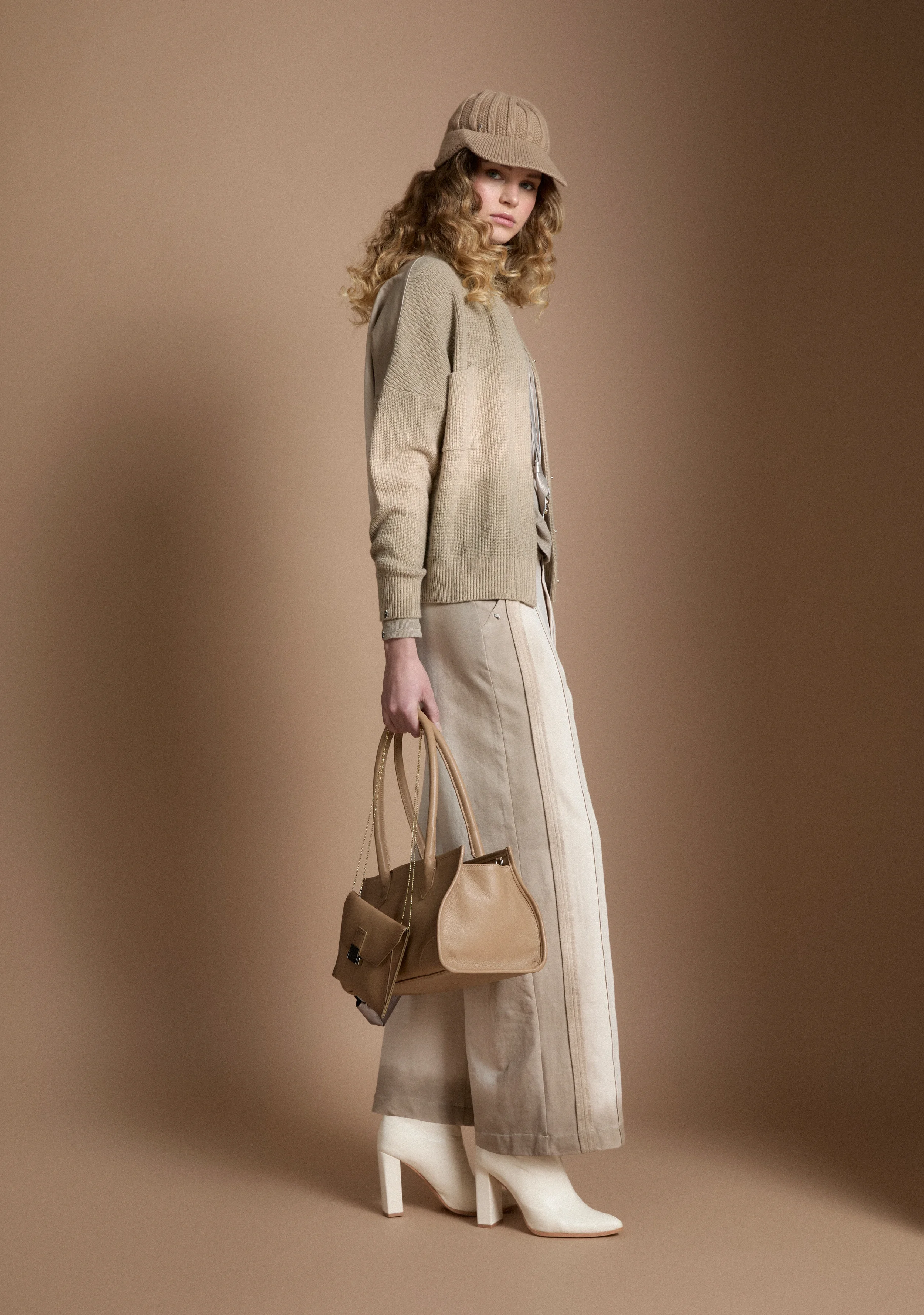 OBLIQUE foto lookbook alta da Pagina_061.webp