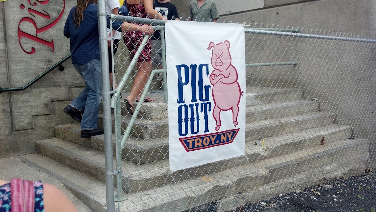 Tricked By The Free Sample at the Troy Pig Out