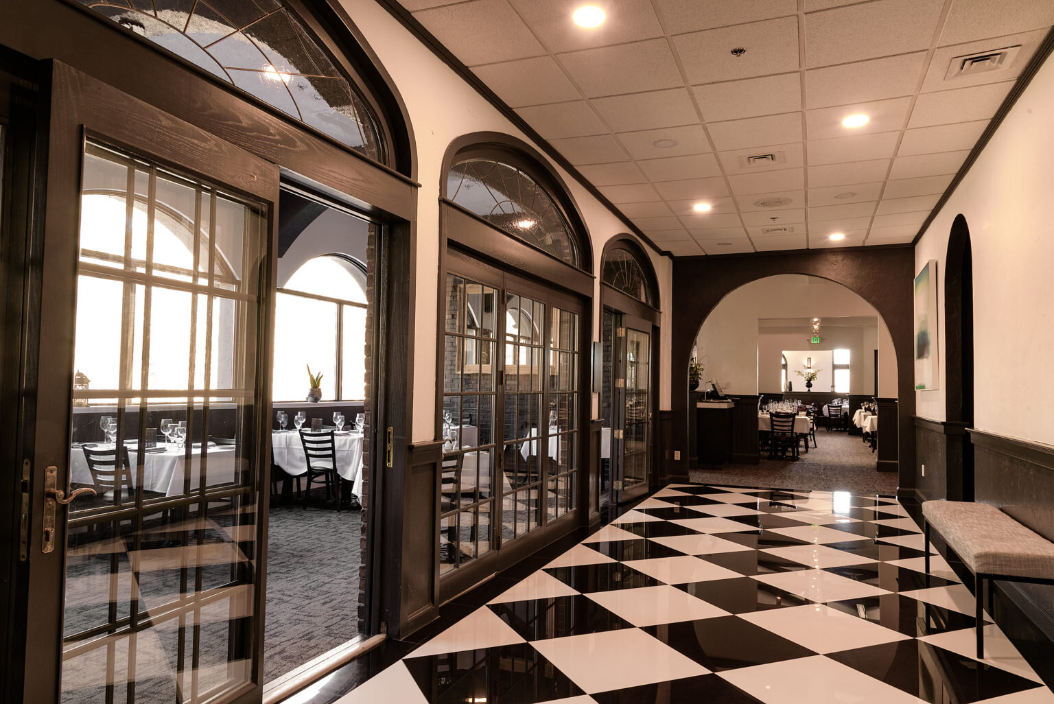 Lucca South Shore News Flash - It’s a Beautiful, Delicious Italian Restaurant Behemoth
