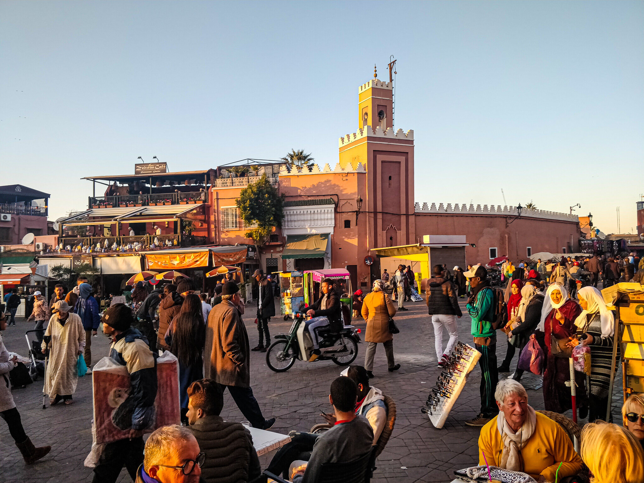 30 de lucruri pe care să le știi înainte să-ți plănuiești vacanța în Maroc