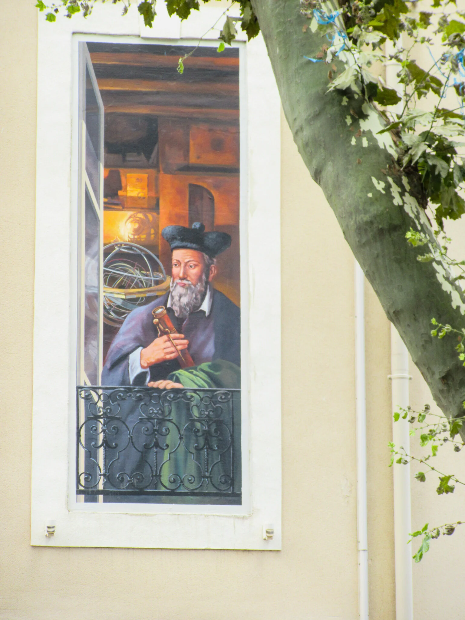 Franta | 5 motive sa vizitezi Saint Remy de Provence