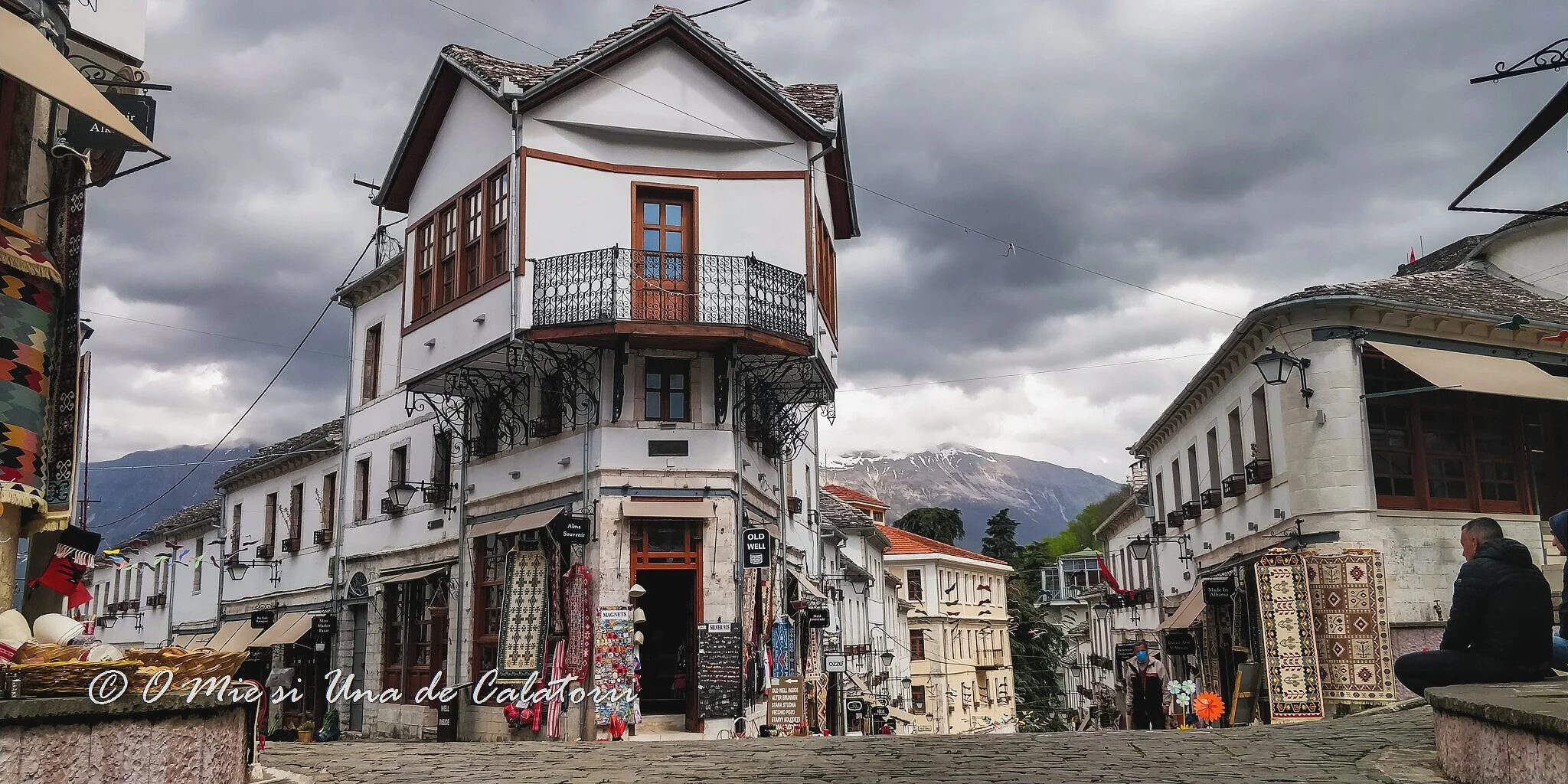 Albania | Ghid Gjirokaster: ce sa faci, ce sa vezi, unde sa te cazezi si ce sa mananci in fermecatorul ,,Oras de piatra"