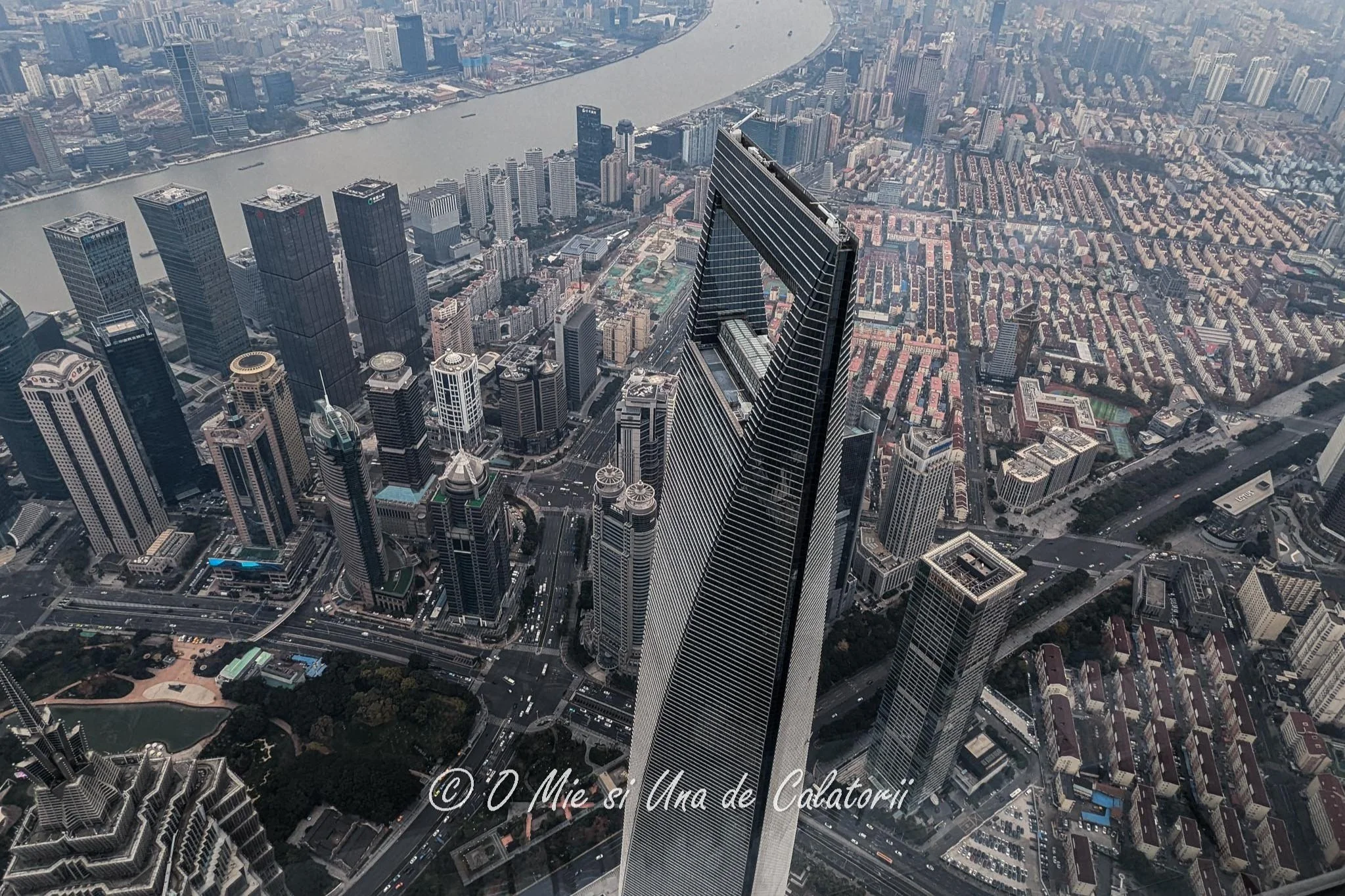 China | Cu cel mai rapid lift din lume, la etajul 118 in Shanghai Tower, a treia cea mai inalta cladire din lume