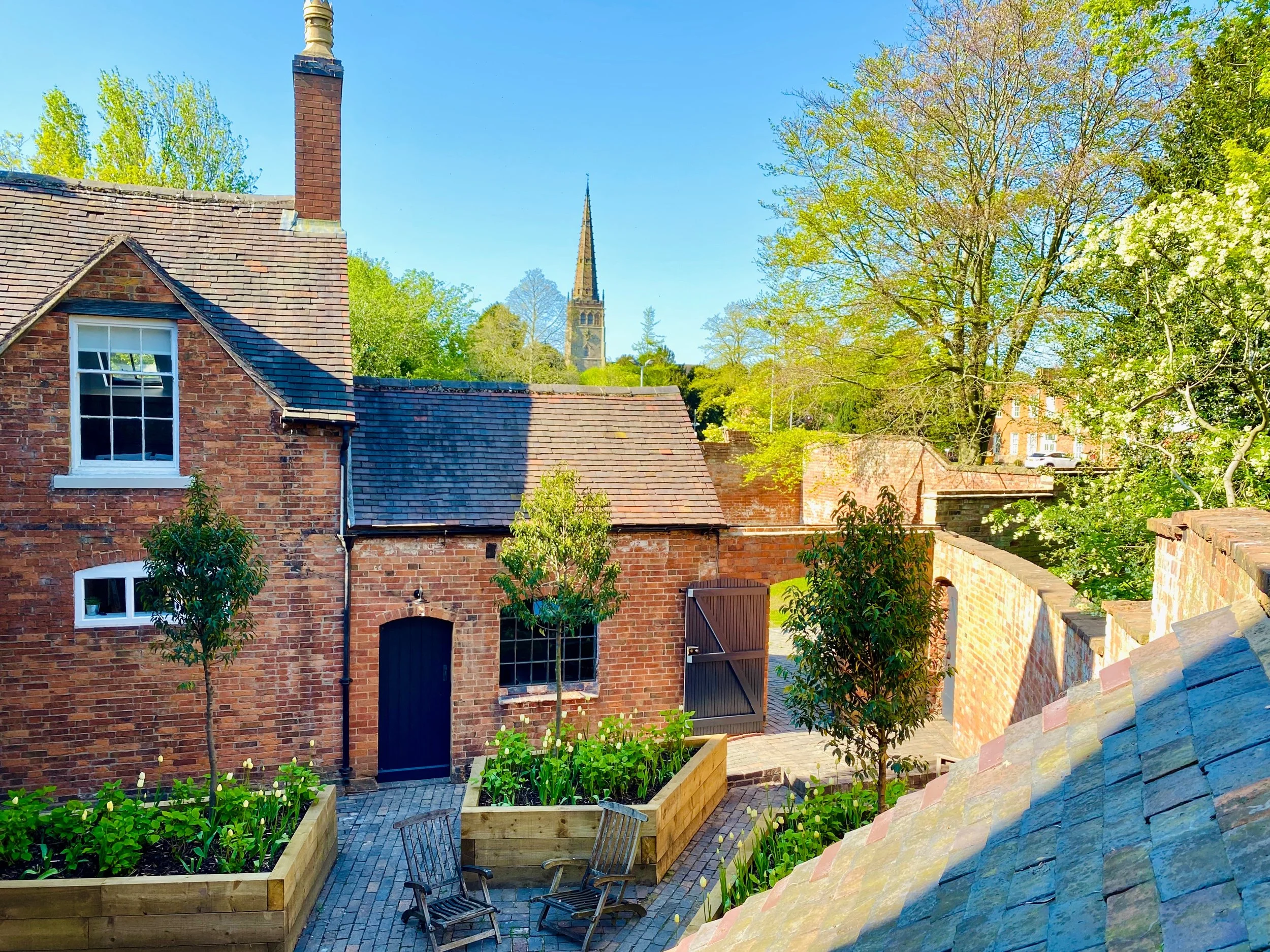 Courtyard 01 MAIN PICTURE.jpeg