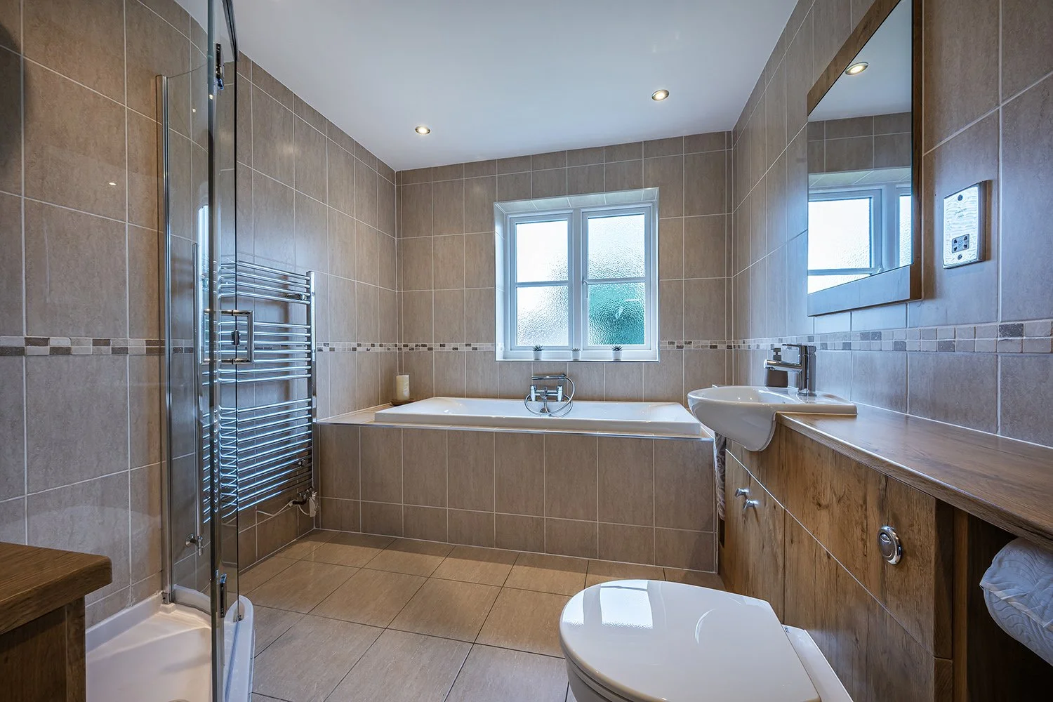 10BltonClsHcklyHthBt2s copy.jpg