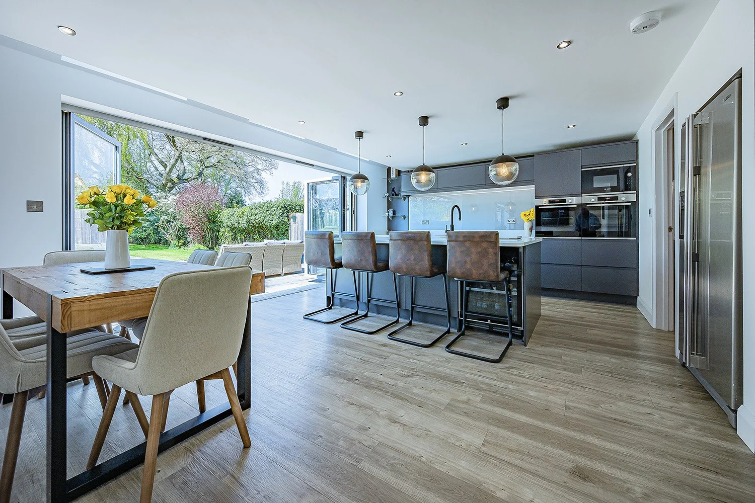 159ErlswdCommErlswdDa1s copy.jpg