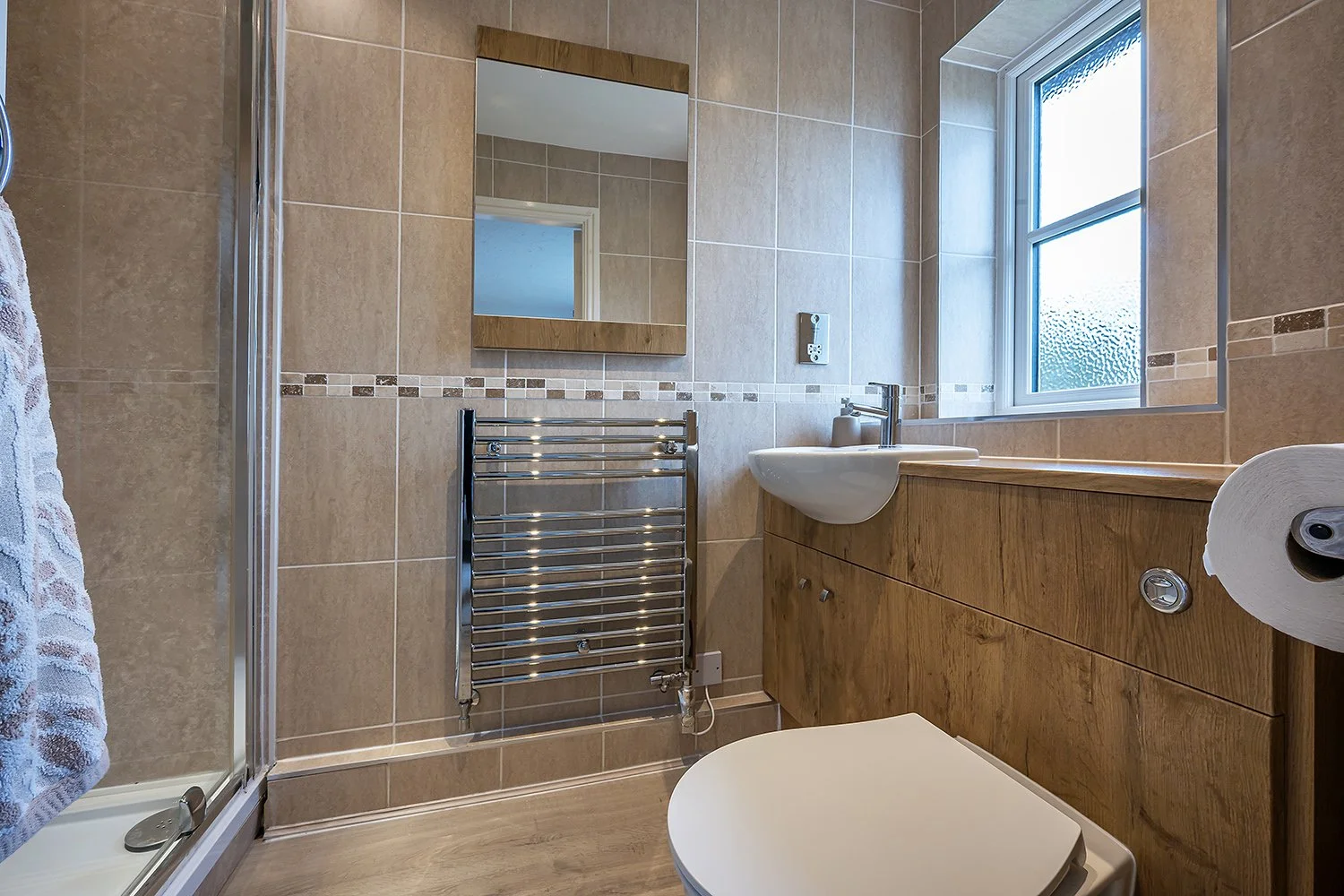 10BltonClsHcklyHthEs11s copy.jpg