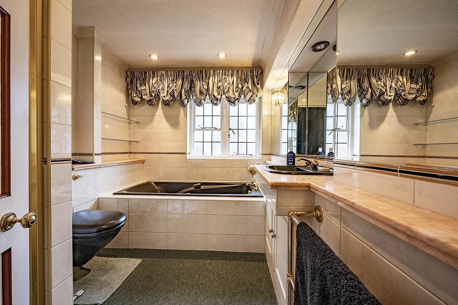 10BlythWySolBt1s copy.jpg