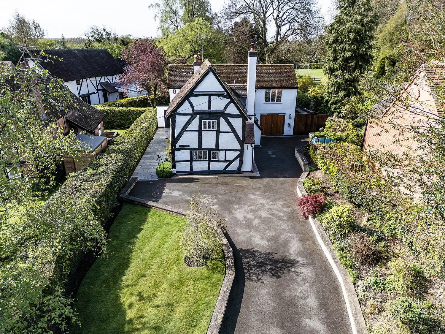 OldTmbrsBastnHv6s copy 2.jpg