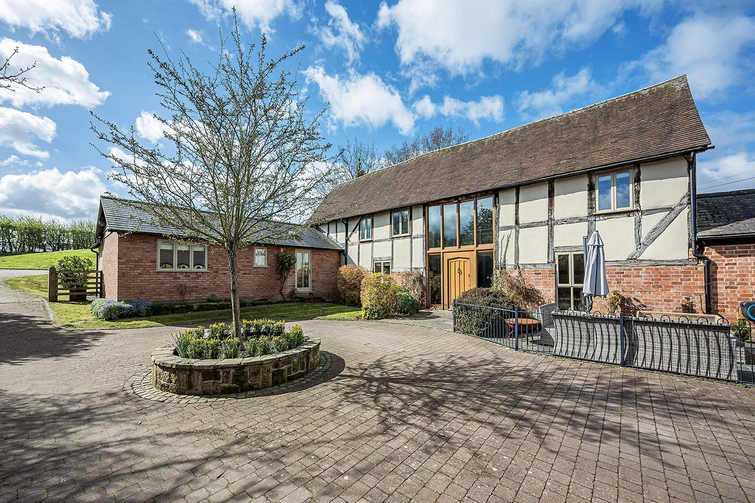 FoxhillGrngBallComnFv2s copy.jpg