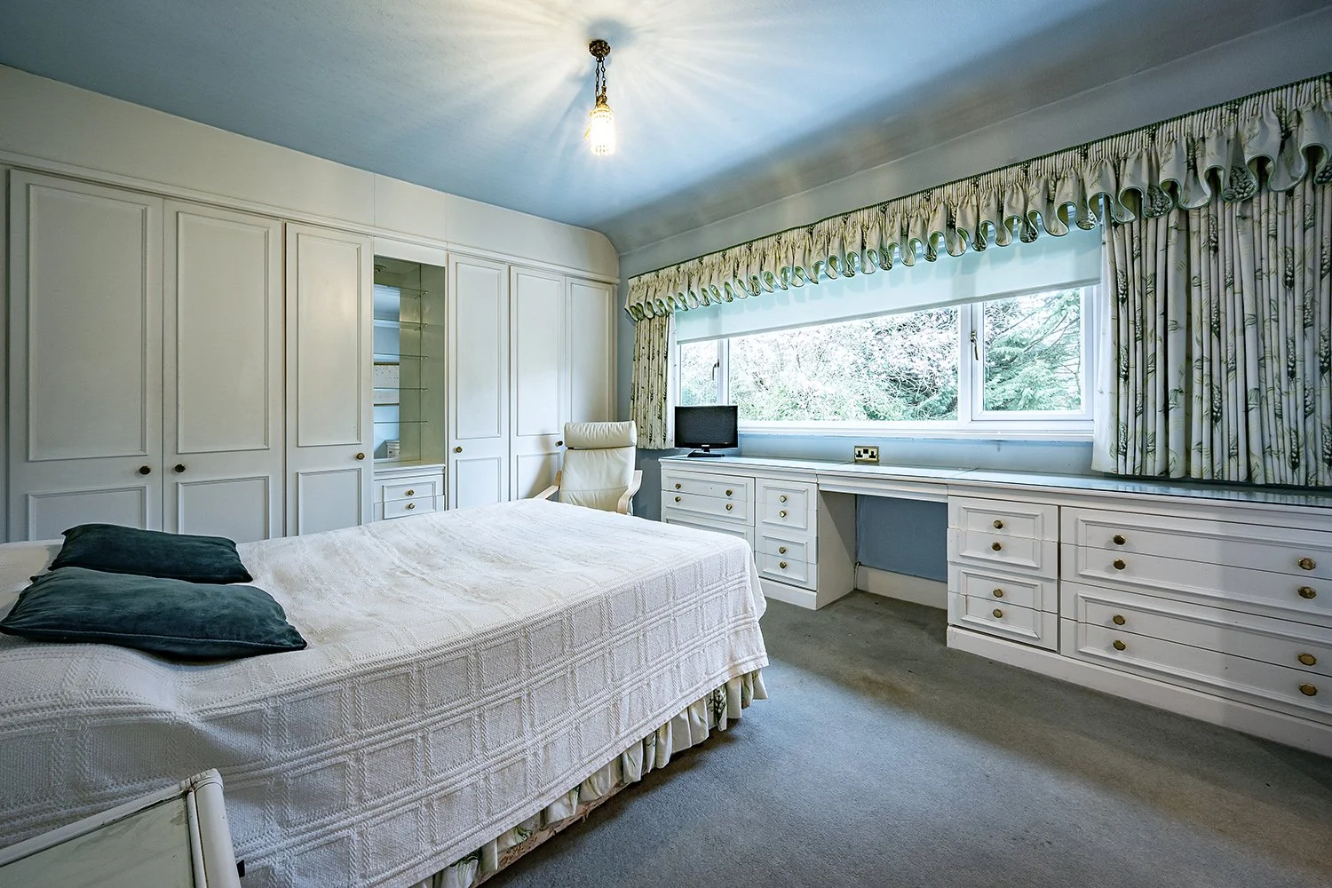 10BlythWySolBd11s copy.jpg