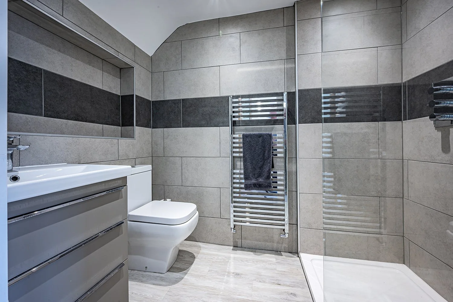 159ErlswdCommErlswdEs21s copy.jpg