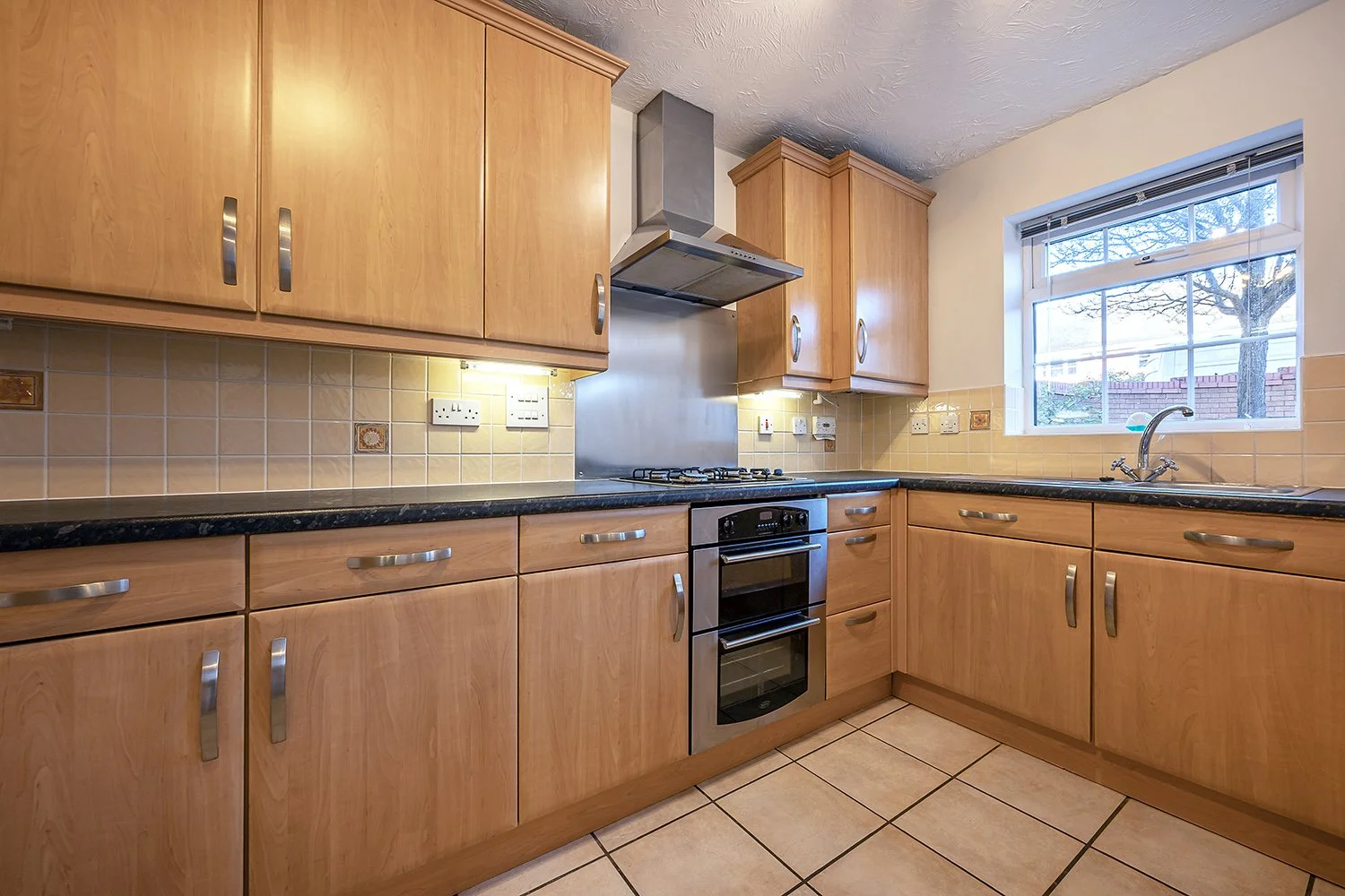 9BundryLnDickHthKt6s copy.jpg