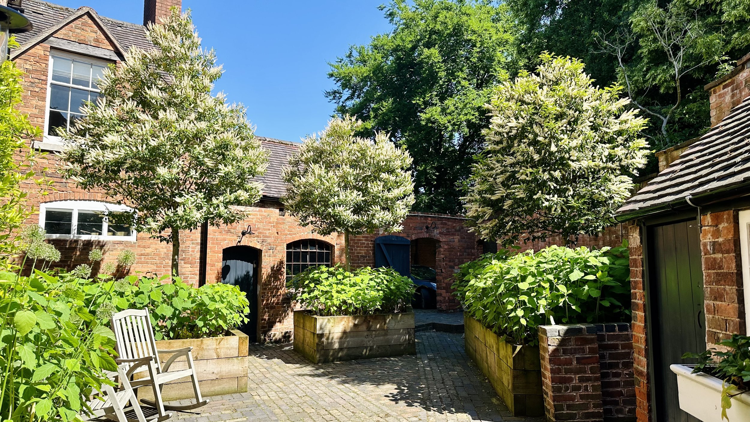 Courtyard 05.jpeg
