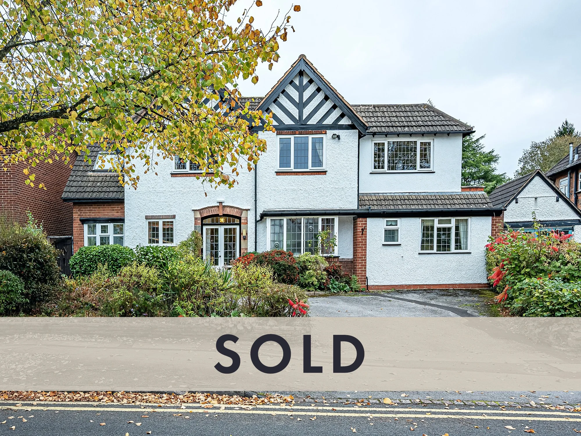 Solihull | 6 Bedrooms | Offers Over £800,000