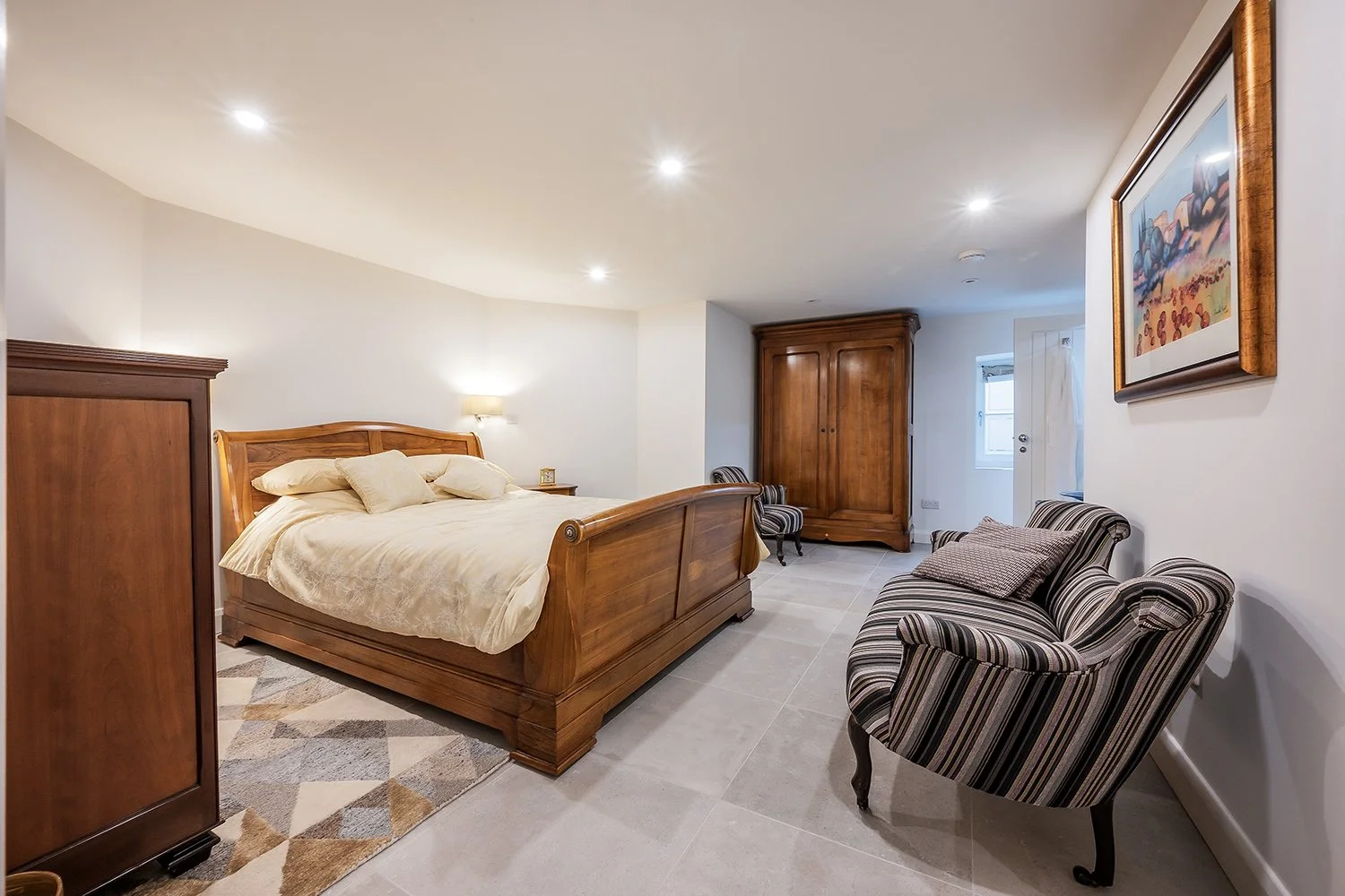 Apt1OltonCrtOlton26Bd31s copy.jpg