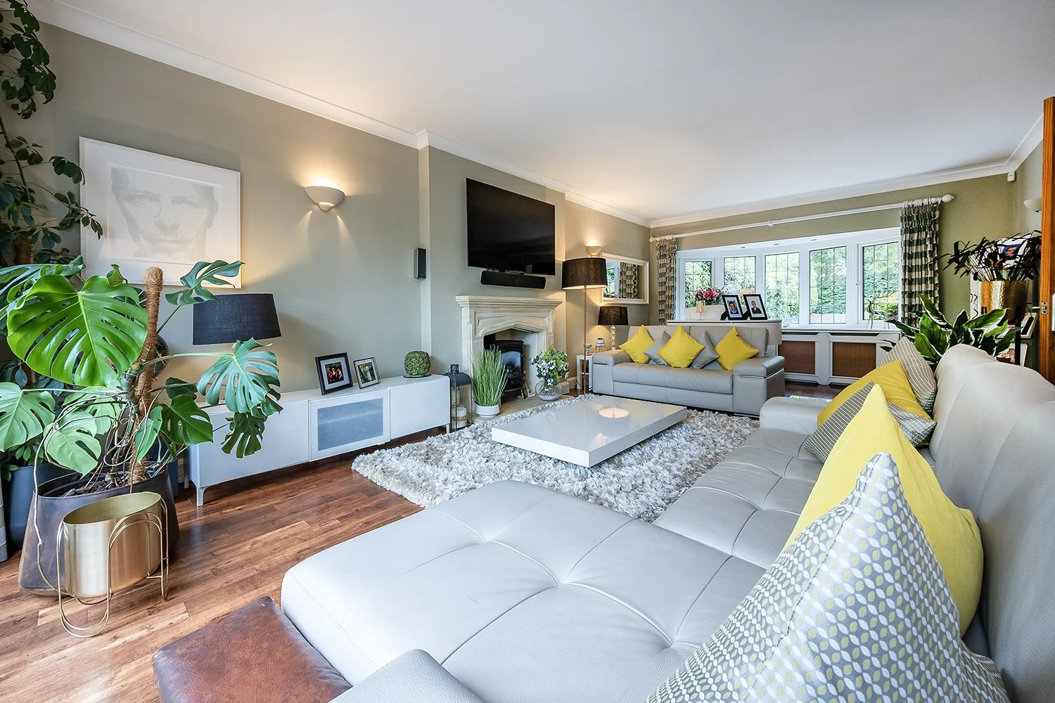 19TheCresHmptnnInArdnLv3s copy.jpg