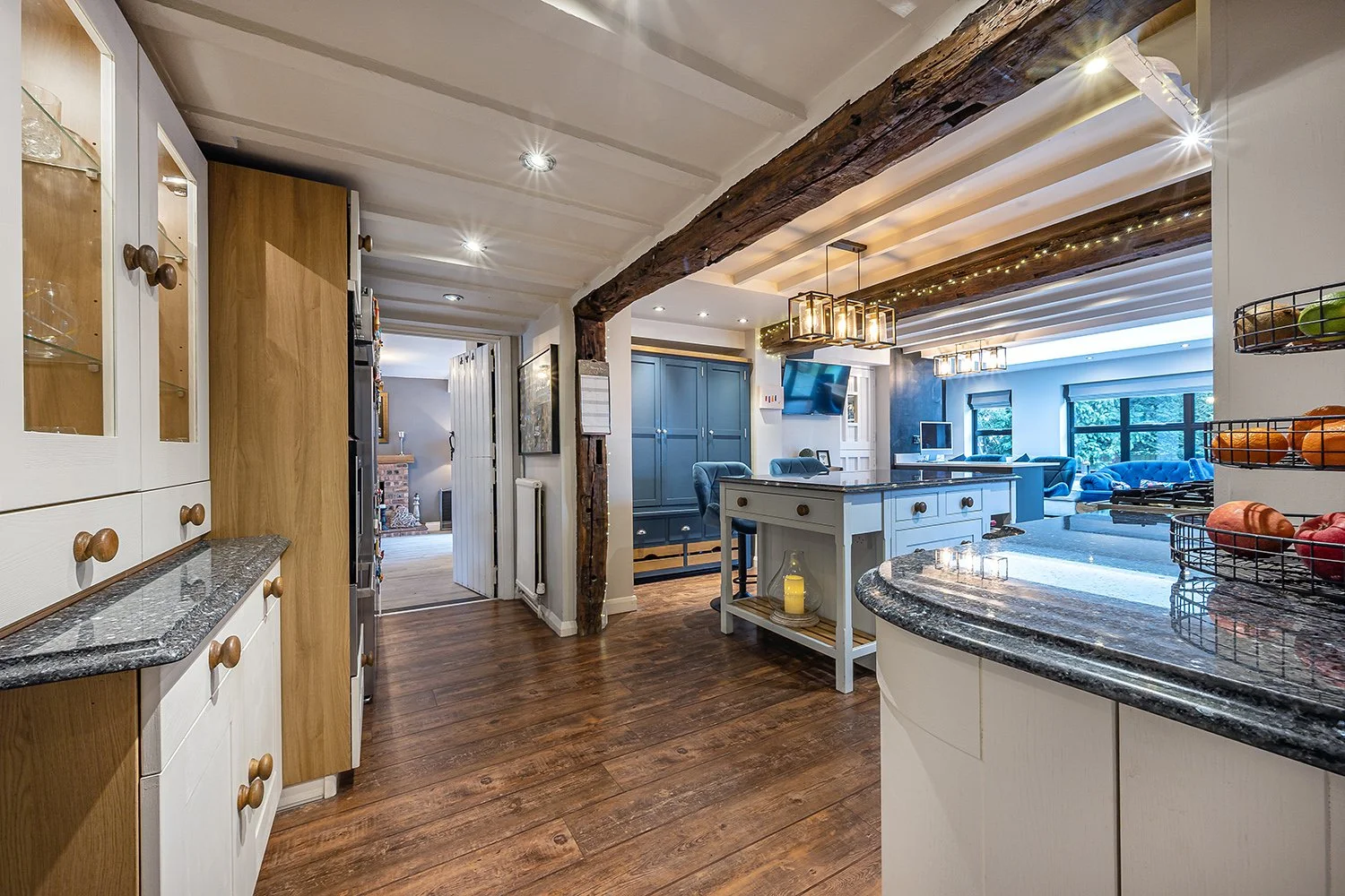 WalnutTreeCottSolKt12s copy.jpg