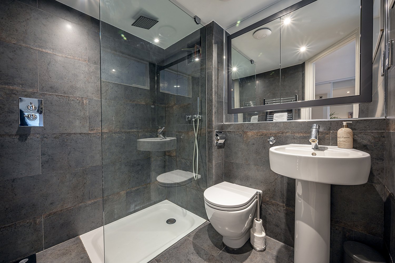 Apt21ThMnorHseLmngtnSpSh1s copy.jpg