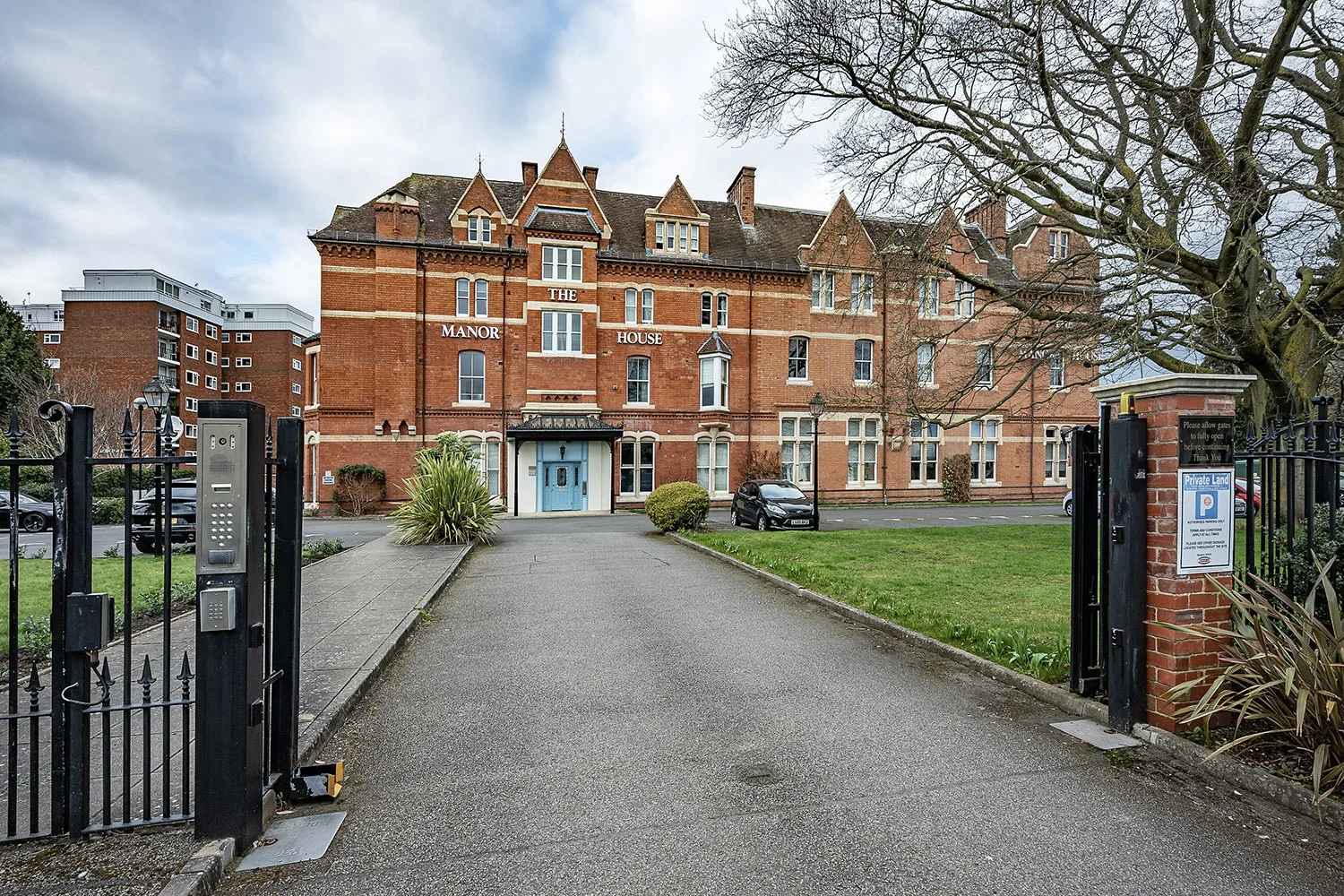 Apt21ThMnorHseLmngtnSpFa1s copy.jpg