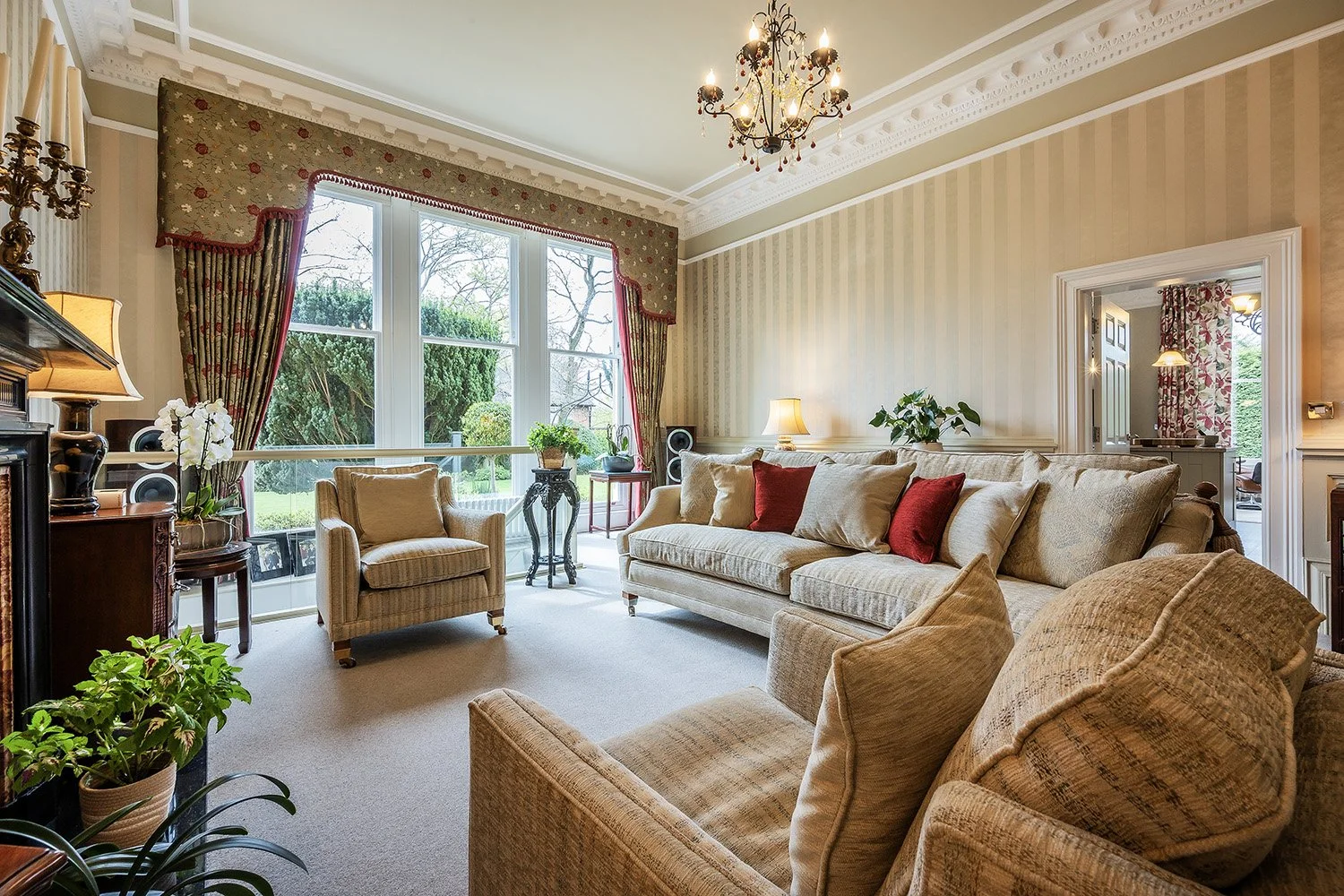 Apt1OltonCrtOlton26St2s copy.jpg