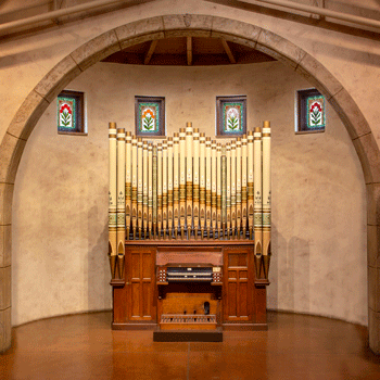 Playing Historic Pipe Organ (Copy) (Copy) (Copy)