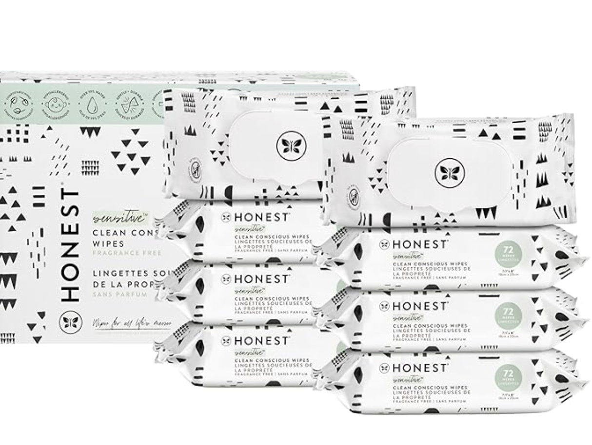Clean baby wipes