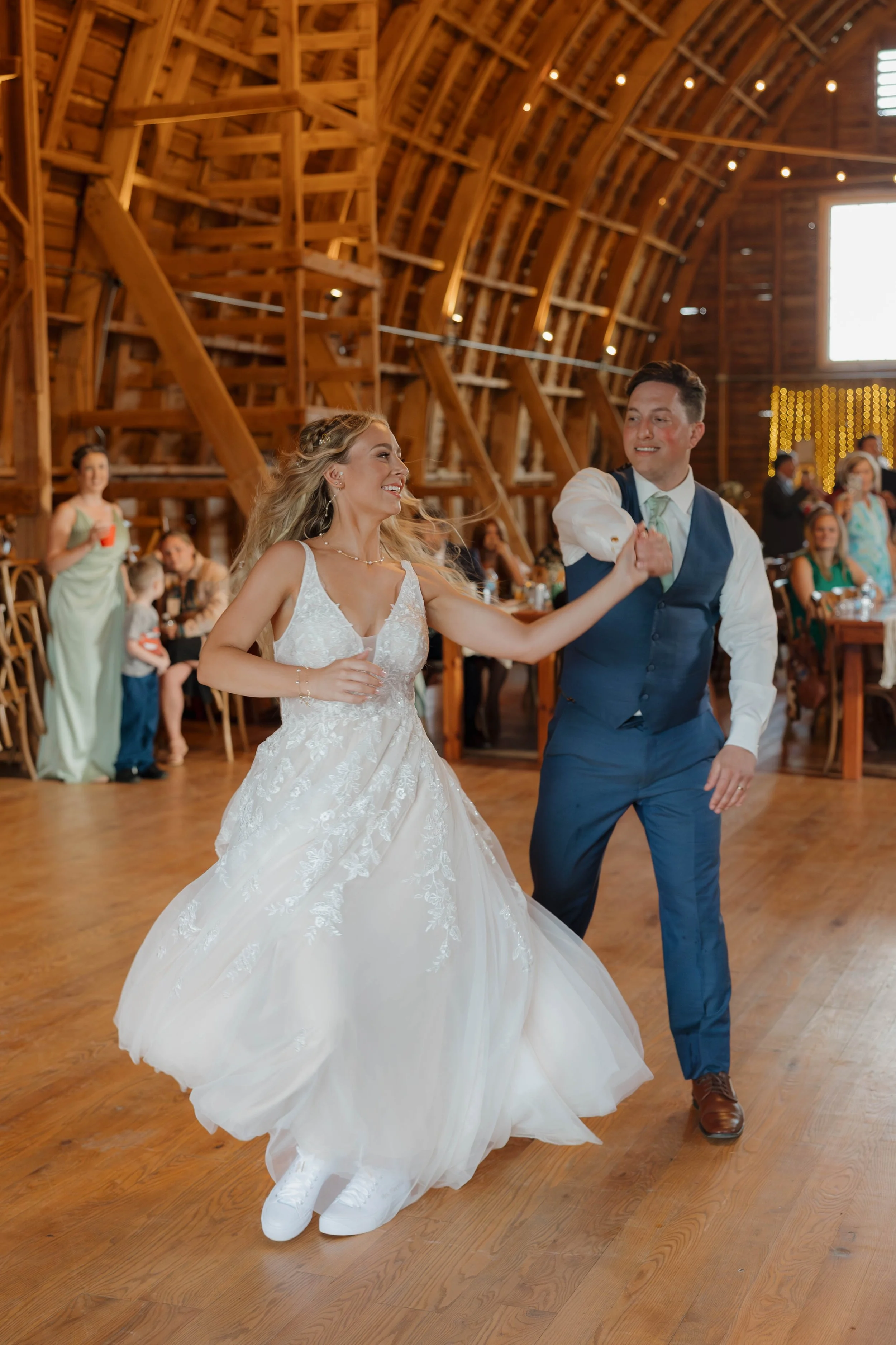 Hayvn_Wedding_Dance2.jpg