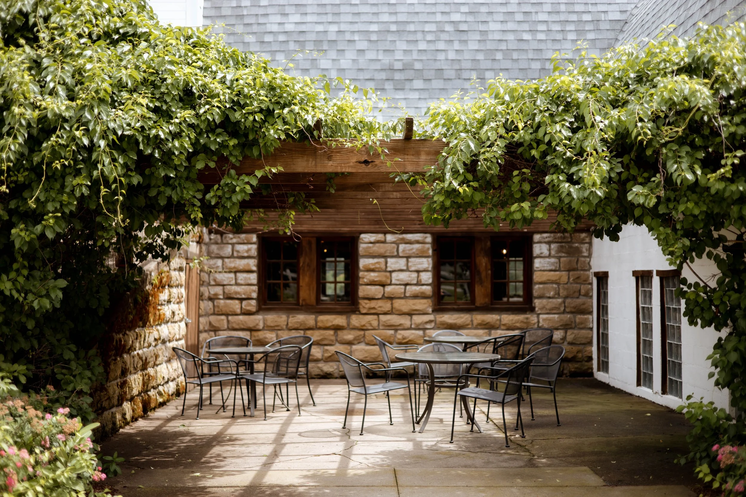 Hayvn_Courtyard.jpg