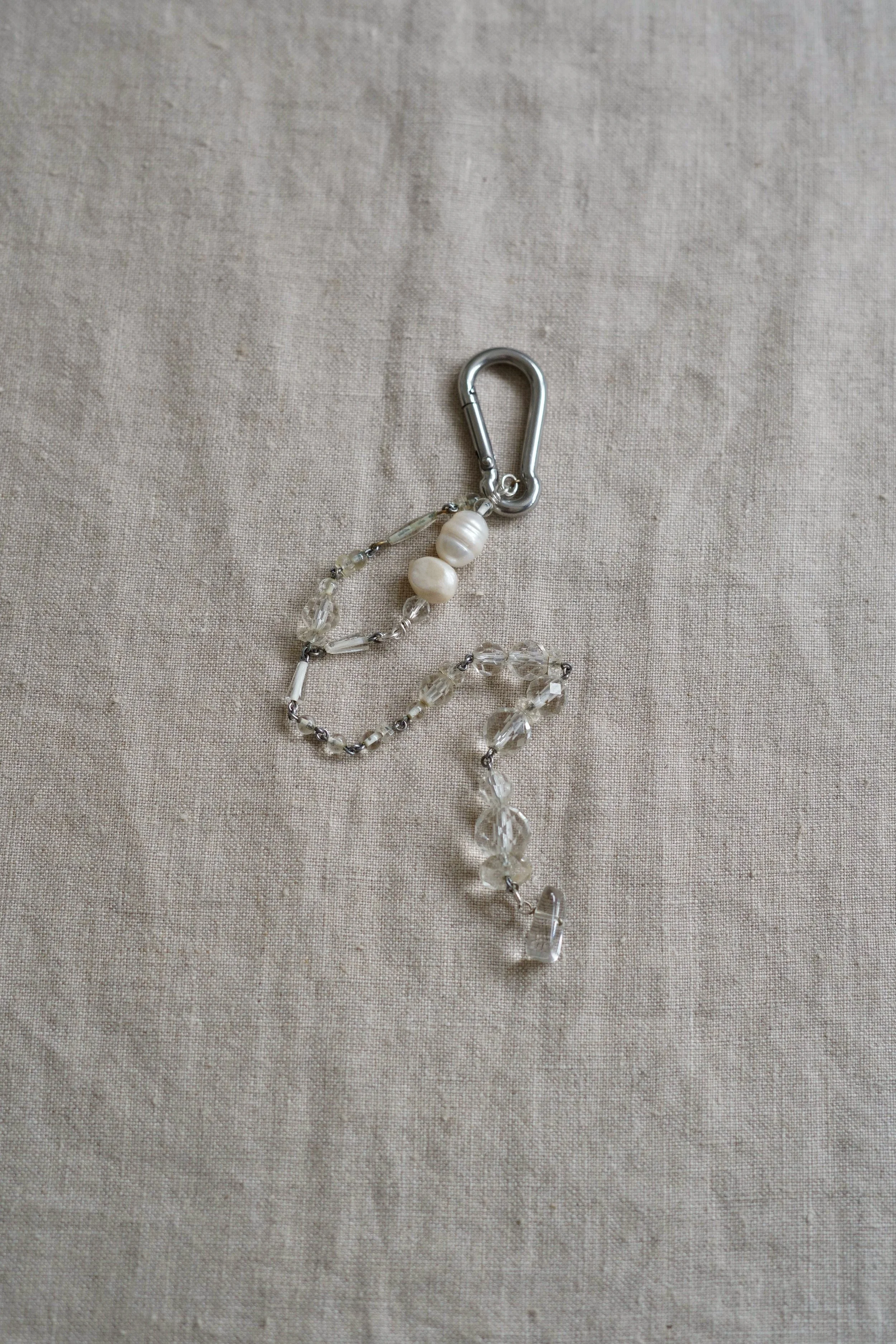 GOSSAMER carabiner 01
