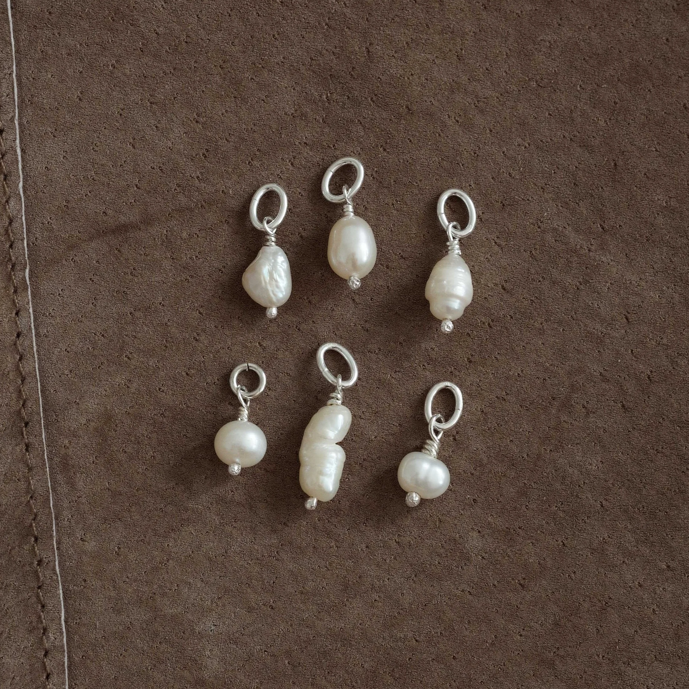 KEEPER tiny pearl trinkets