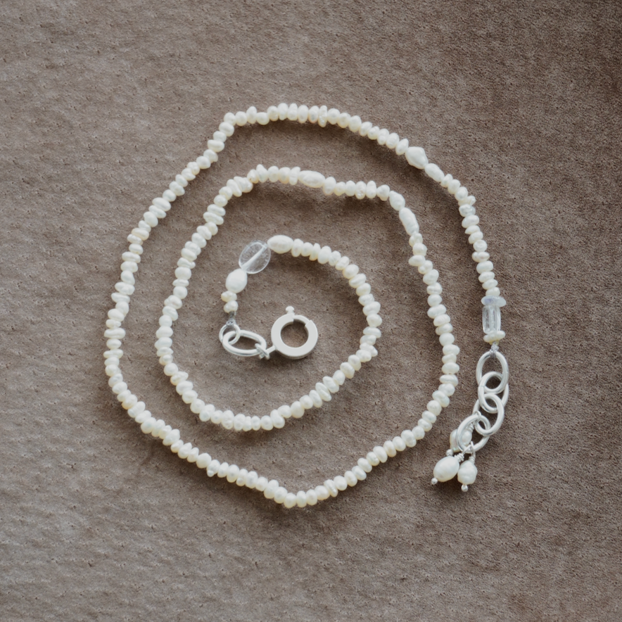 GATHERED pearl strand 01