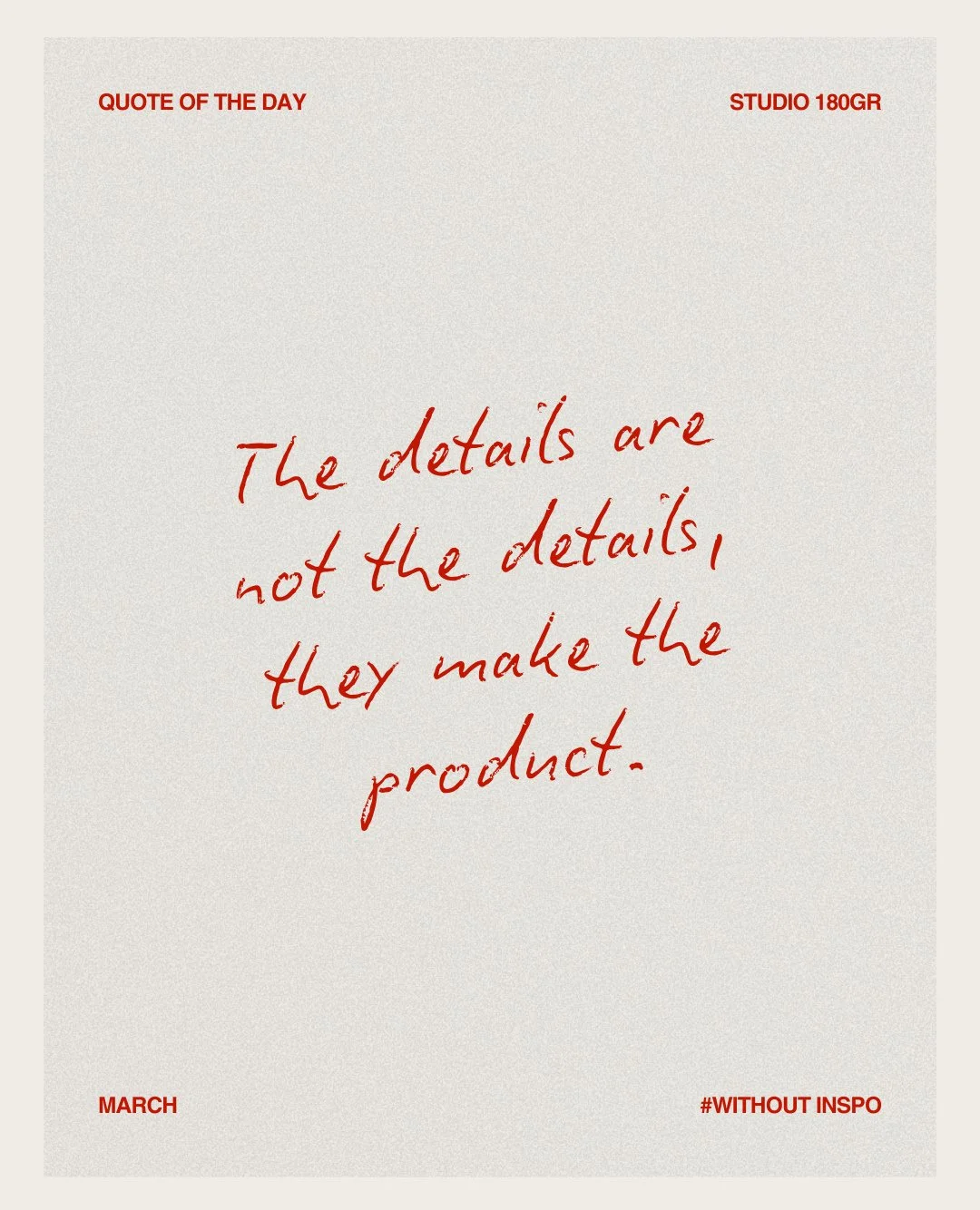 El producto no se resuelve solo en la silueta general. Tambi&eacute;n se construye en todo eso que a veces pasa m&aacute;s desapercibido: el tacto, los remates, la proporci&oacute;n, los bordados, una cinta, un bies a contraste, la forma en la que al