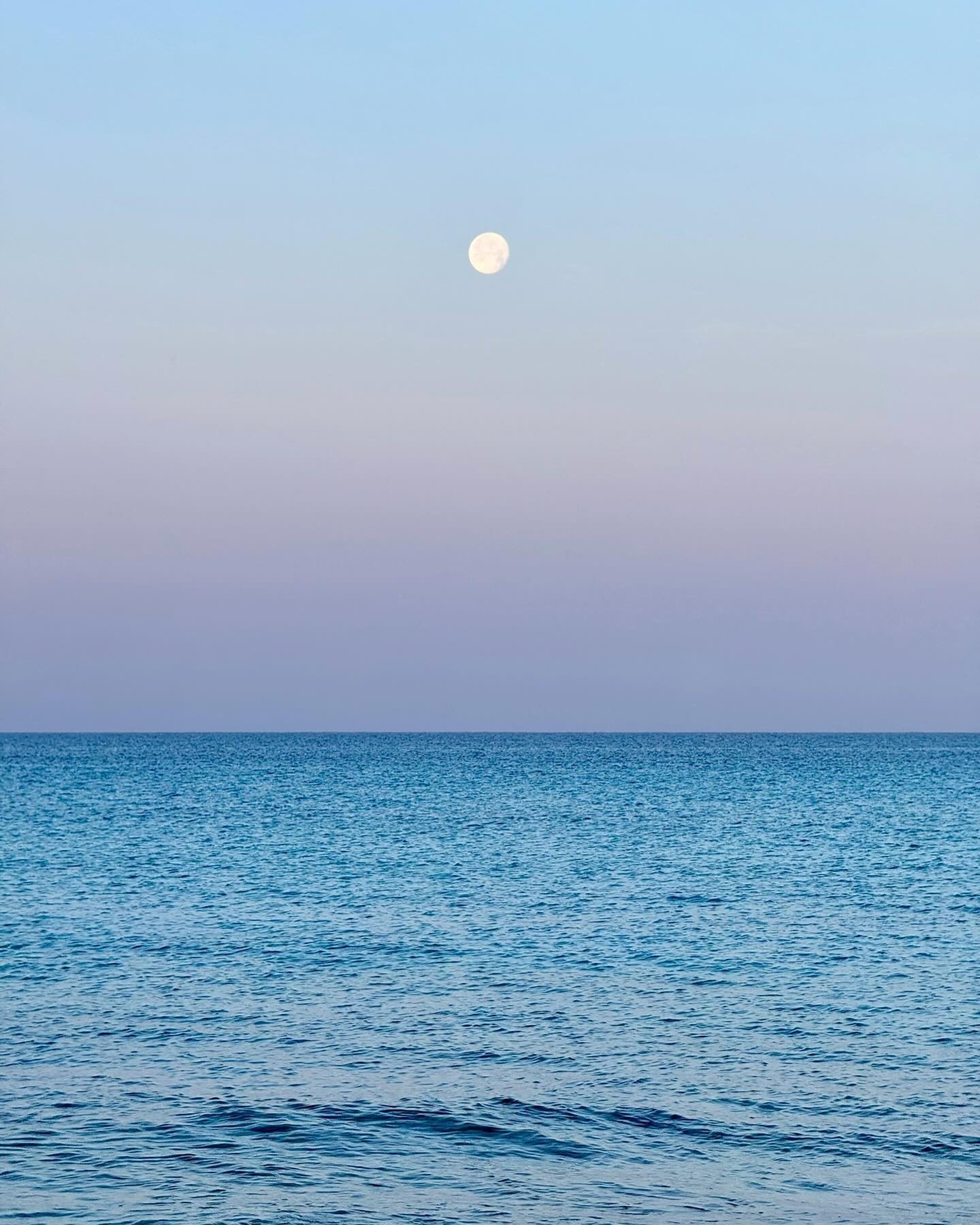 HAPPY SUPER BLUE MOON - Celebrating today&rsquo;s very special Full Moon and Blue Moon Escapes combined an incredible couple of months for my business. What a few years it has been - more than just a business - a true passion project and one that has
