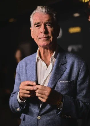pierce-brosnan-440nw-17153165ez.jpg