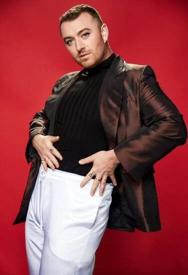 kiis-fm-iheartradio-jingle-ball-backstage-portrait-studio-los-angeles-usa-shutterstock-editorial-10501076fw.jpg