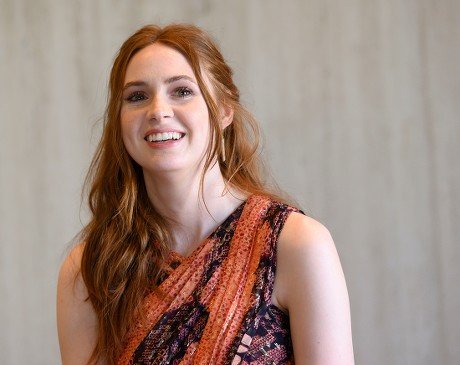 karen-gillan-440nw-10483818o.jpg