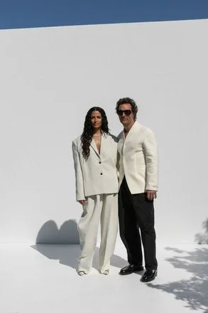 camila-alves-matthew-mcconaughey-440nw-15379353dx.jpg