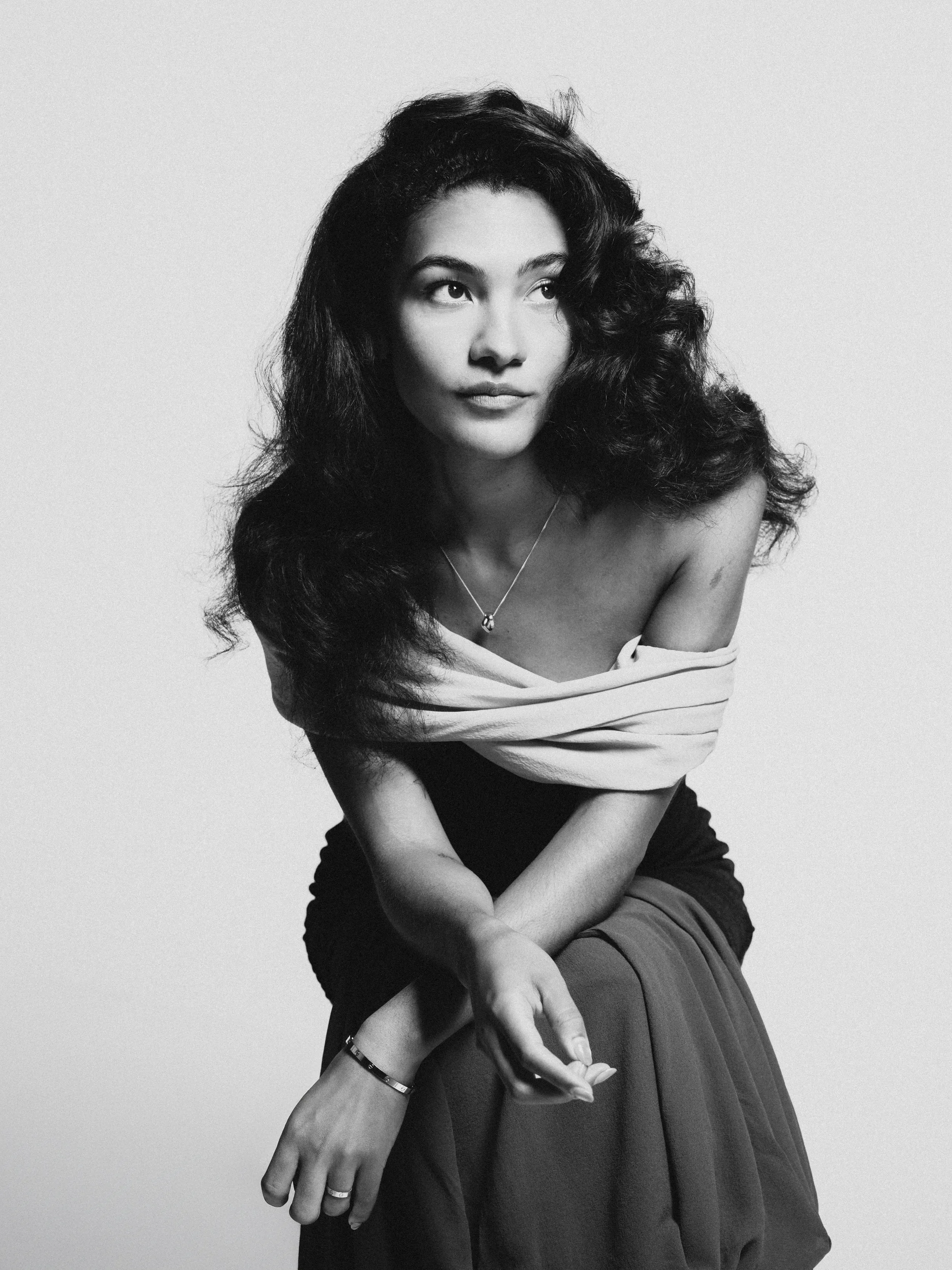 Olivia Dean bw15.webp