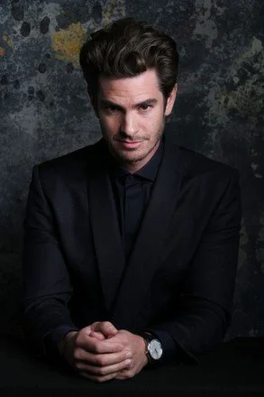 andrew-garfield-440nw-12827729cr.jpg