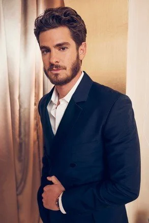 andrew-garfield-440nw-13780636bc.jpg