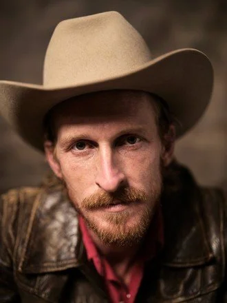 austin-amelio---bunnylovr-440nw-15119083yj.jpg