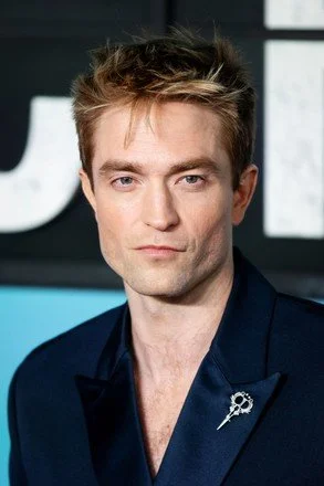 robert-pattinson-440nw-15148395cf.jpg