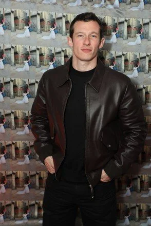 callum-turner-440nw-16057580z.jpg
