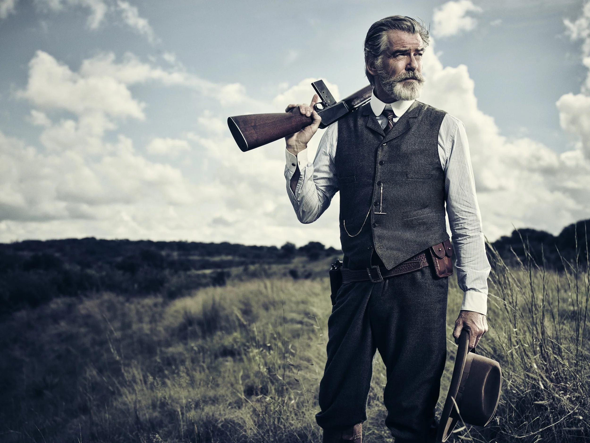 Pierce Brosnan bw43.jpg