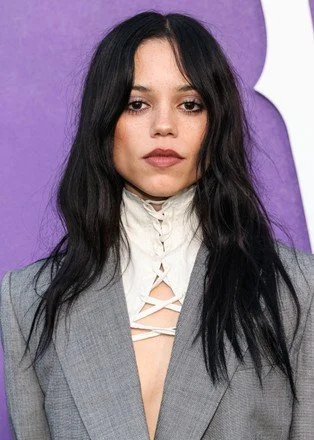 american-actress-jenna-ortega-wearing-mcqueen-pre-440nw-16894269hc.jpg