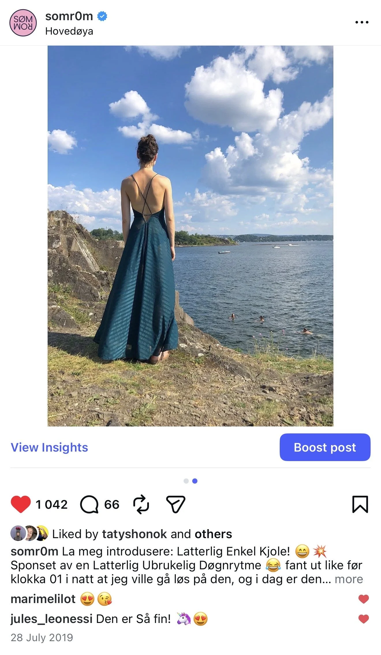  Jeg sydde både til meg selv på fritiden… 